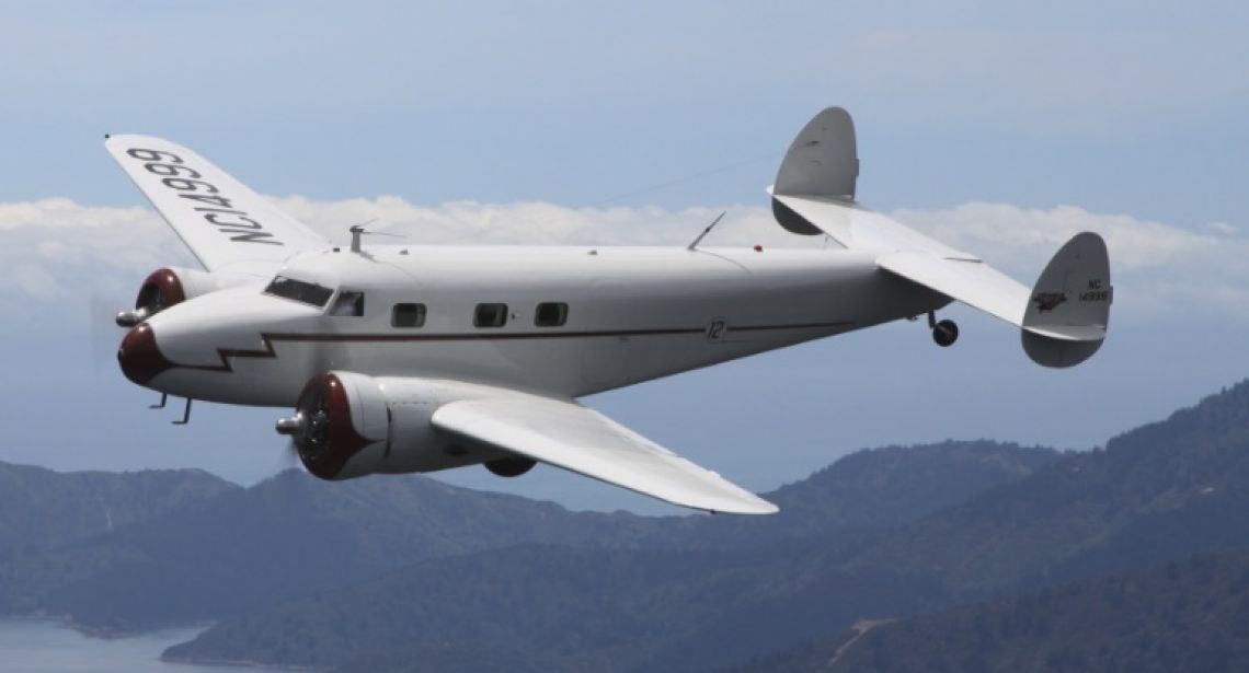 Lockheed 12a flying.jpg